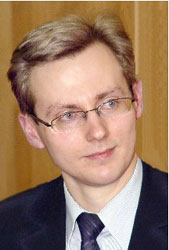 Гребенников, Роман Георгиевич